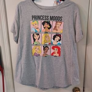 Disney Princess - Princess Moods Gray Short Sleeve Shirt in Size 2X